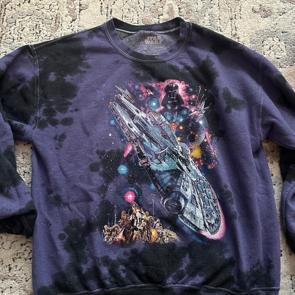 Star Wars Oversized Women's Sweater Size Medium - Picture 1 of 3